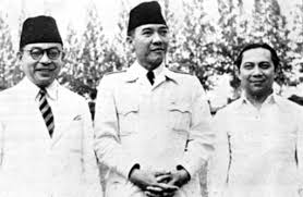 Tidak lama kemudian jepang memanggil soekarno, hatta, dan radjiman. Ir Soekarno Photos Facebook