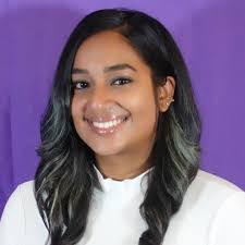 Savitri Narine's Instagram, Twitter & Facebook