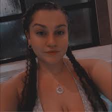 I want a friend that's exactly like me, she