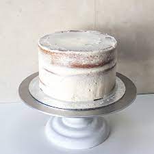 How To Crumb Coat A Cake A Basic Guide By Lily Vanilli