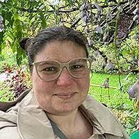 Ally Parr's Instagram, Twitter & Facebook