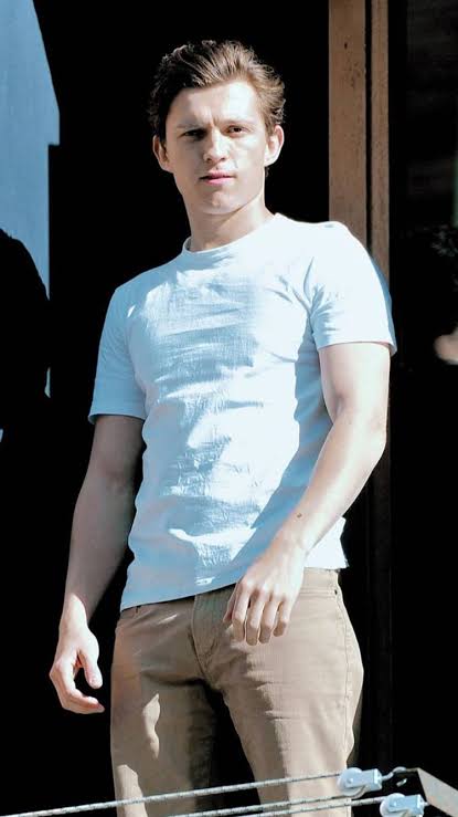 images?q=tbn:ANd9GcS1-HeBOQsOcP1wtfv6MWY