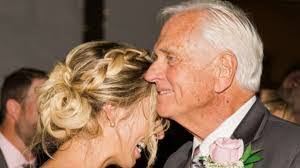 Kirsten Ely's Instagram, Twitter & Facebook