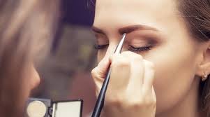 An applicant, who graduated from the nursing course and possesses the license already, can already apply in the hospitals and medical institutions. Makeup Artist Cover Letter Sample And Writing Tips Clr