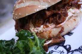 Jackfruit Bbq Burger Join Us This Summer For Cooking Classes In The South Of France Homemade Lunch Bbq Jackfruit Cooking