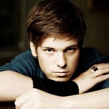 Tom Hugo age, hometown, biography