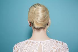 The epitome of feminine coiffure. How To Do A French Twist Updo For The Holidays In Just 6 Easy Steps