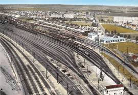 168m ☀ on désigne aussi ce territoire sous le nom de « région parisienne ». Gares Vues Du Ciel Gare De Triage De Trappes Yvelines Gares Et Trains