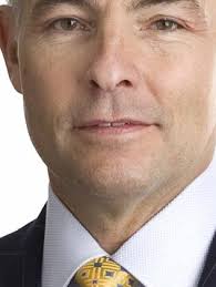 Best of Our Blogs: Office Depot CEO to climb Everest; Financial scams