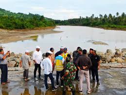 Kementerian PUPR & HRD Kunjungi Lokasi Dampak Banjir Bireuen - Aceh Utara,  BWS Sumatera I Turut Mendampingi - Balai Wilayah Sungai Sumatera I