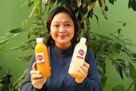 Stiker label botol jamu custom kunyit asem beras kencur dll untuk botol kemasan 600ml. Inspirasi Jamu Kekinian Ala Jari Jemari Retno Antara News
