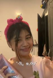 Quick and Lazy Vaseline Gluta Hya Review