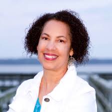 Amazon.com: Chandra Moyer: books, biography, latest update