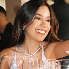 Lara Sousa (@LaraSousa30)