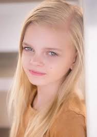 Fan Casting Emily Kelavos as Emery Scott in After