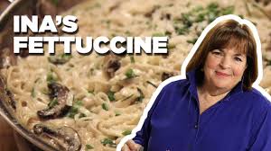 barefoot contessa makes fettuccine with