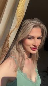 Videoclipuri postate de Maria Plumb (@maria_plumb) cu original sound