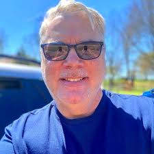 NAME :James AGE: 58 Years NATIONALITY: American 🇺🇸 OCCUPATION:  Entrepreneur FINANCIAL STATUS: Stable MARITAL STATUS: widowed