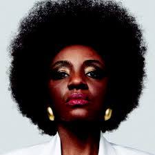 Nina Silva's Instagram, Twitter & Facebook