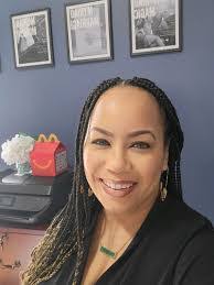 Amanda Kenner's Instagram, Twitter & Facebook