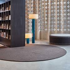 Auch runde, ovale oder mehreckige formen sind möglich. Teppich Flat Out Perfect Von Tisca Auf Deco De