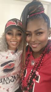 When Technology Goes Wrong: A Hilarious Tale of Waiting and Texting