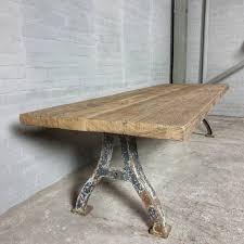 industriele eettafel zonverbrand oud eiken 7cm dik oud gietijzeren onderstel industriele eettafels antieke tafels tafels