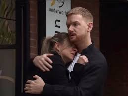 Coronation Street fans figure out what Sarah and Gary are hiding after  affair speculation - Manchester Evening News