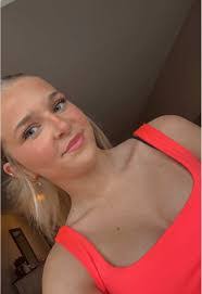 Sofia Barton's Instagram, Twitter & Facebook