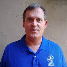 Do cyclists use padded cycling shorts?