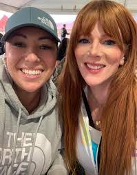 Laura Ketcherside's Instagram, Twitter & Facebook