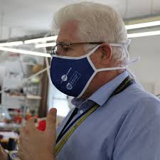 One community leader in cape town has pleaded with south africa's leaders to combat food. Police Help Cape Bottle Stores Move Stock As Looting Spreads To Food Shops