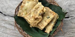 Tidak ada yang lebih enak daripada makanan yang garing, asin, dan dimasak dengan sempurna untuk. 7 Hidangan Takjil Khas Jawa Tengah Ada Tempe Goreng Setengah Matang Halaman All Kompas Com