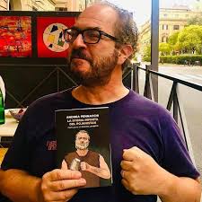 Oggi più del solito :) La shopper "Sta rottura de cojoni dei fascisti" si  può acquistare su www.peoplepub.it/gadget. Se il tuo ordine è di almeno 30  euro, hai in omaggio uno dei