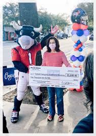 Your cash donation will make a big difference. Tomball Emergency Assistance Ministries Receives 5k Award As Food Pantry Manager Honored By Houston Texans Community Impact Newspaper