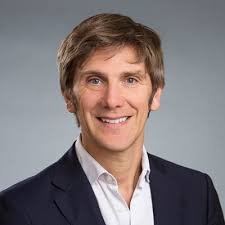 During our Swedish Royal Recognition Awards ceremony in our Stockholm  Kingdom, King's President, Tjodolf Sommestad, presented four of King's  founders with their very own honorary awards.✨ It was…