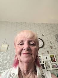 Shirley Latham's Instagram, Twitter & Facebook