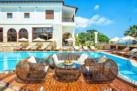 Each week, the contestants pair off into couples, and must share a hotel room together. Xenios Possidi Paradise Hotel Possidi Updated 2021 Prices