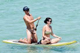 Orlando Bloom Says His Penis Isn't Really That Big After Those Paddleboard  Pics With Katy Perry - LADbible