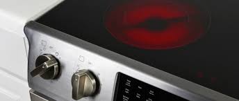 Electric range comes with a backsplash and storage drawer. Bosch 800 Series Hei8054u 30 Inch Electric Range Review Reviewed