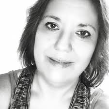 Who can paint a small living room and kitchen in Columbia, PA?