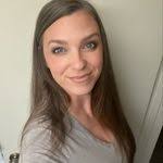 Danielle Stemper's Instagram, Twitter & Facebook