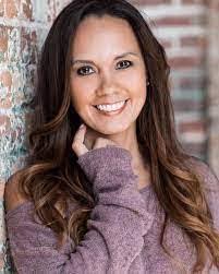 Corina Knott's Instagram, Twitter & Facebook