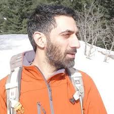 Mudassar Ahmed (@StoodAtTheDoor)