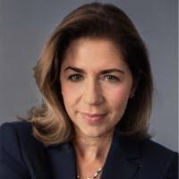 Lori Graff's Instagram, Twitter & Facebook