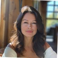 Krista Dickens's Instagram, Twitter & Facebook