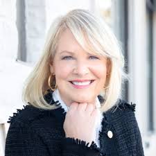 Leslie Maguire posted