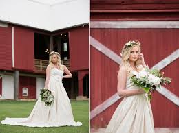 Red August Farm Waynesboro Va Wedding Venue Rustic Barn Styled Shoot Va Wedding Venues Styled Shoot Va Wedding