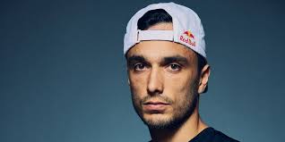 Alejandro Galan's Instagram, Twitter & Facebook