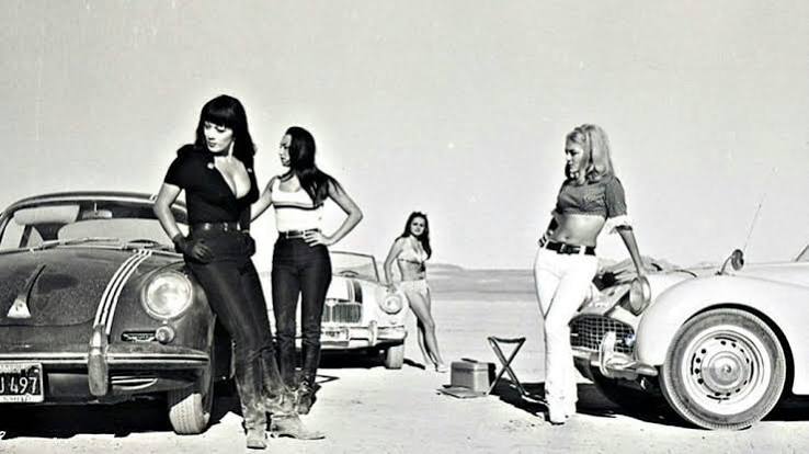 Subversiveness and Sleaze in Faster, Pussycat! Kill! Kill! – Establishing  Shot
